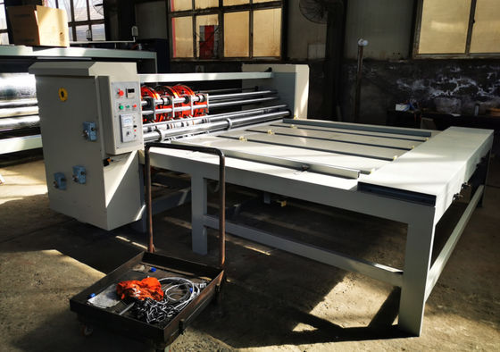 Roterende slotmachine K-B-1426 voor het voeden van ketens met roterende slotmachine