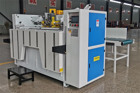 Semi-automatische doos naaimachine enkel / dubbel / stropdas naaien voor één vel