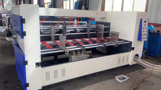 120m/min 9.0KW Thin Blade Slitter Scorer Met Auto Belt Feeder Slitter Scorer Apparatuur