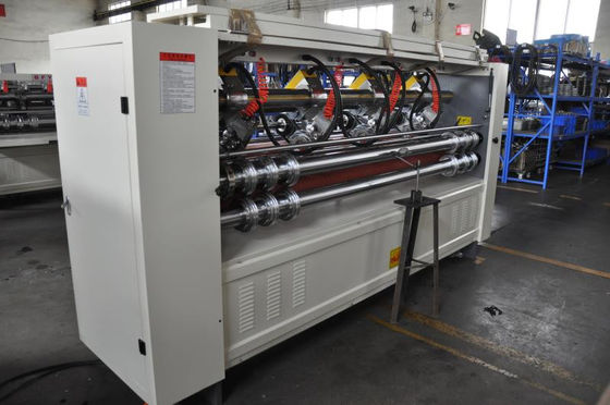 Thin Blade 4KW 220V Slitter Scorer Equipment 141m/Min Maximale snelheid BFY-2500DT8
